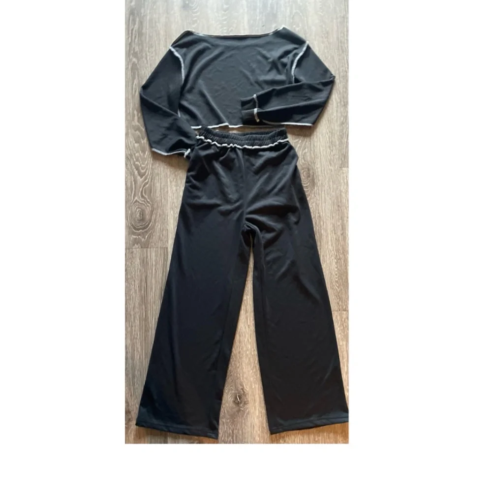 NWOT TWO PIECE BEAUTIFUL CONTRAST SET BY SHEIN! - Picture 5 of 5